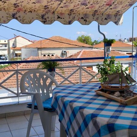 Sunflower Apartment Nea Peramos  Ngoại thất bức ảnh