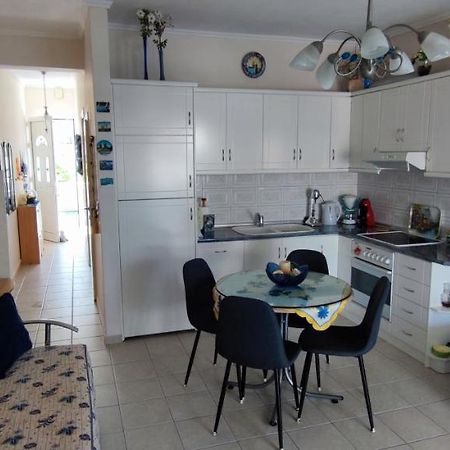 Sunflower Apartment Nea Peramos  Ngoại thất bức ảnh