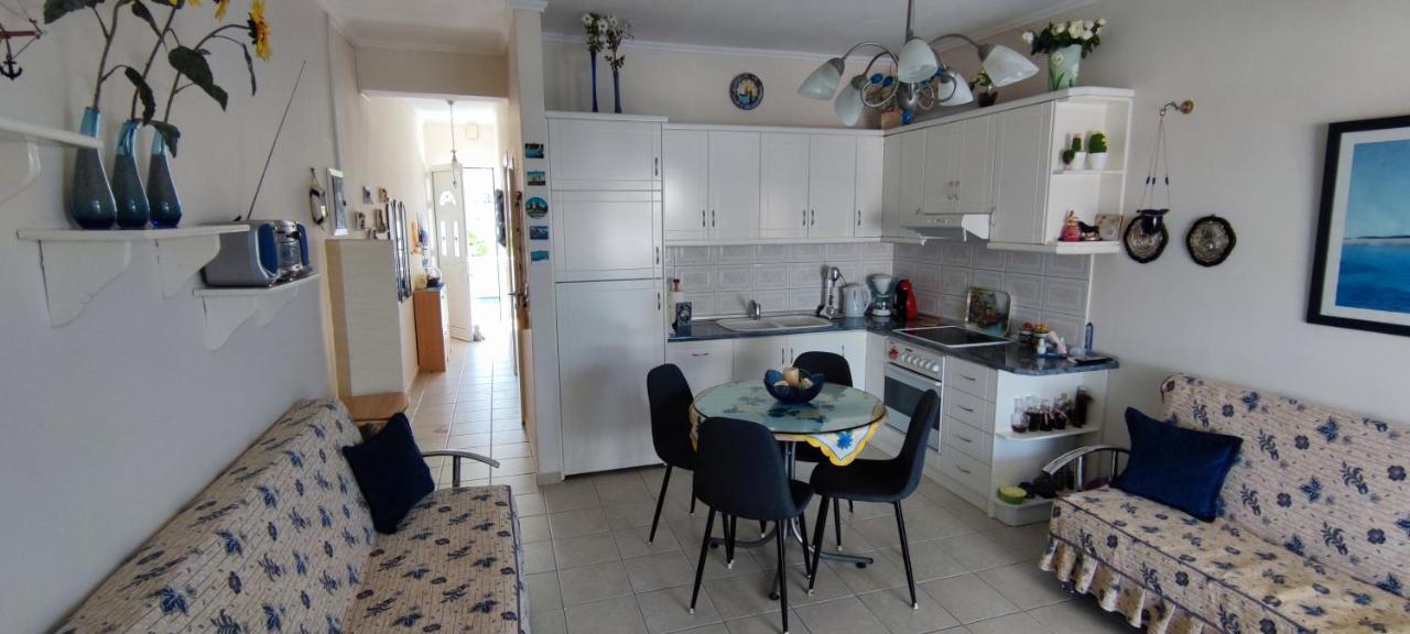 Sunflower Apartment Nea Peramos  Ngoại thất bức ảnh